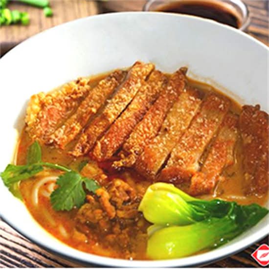 Dan Dan Noodle w/Pork Cutlet 茶香炸豬排擔擔麵